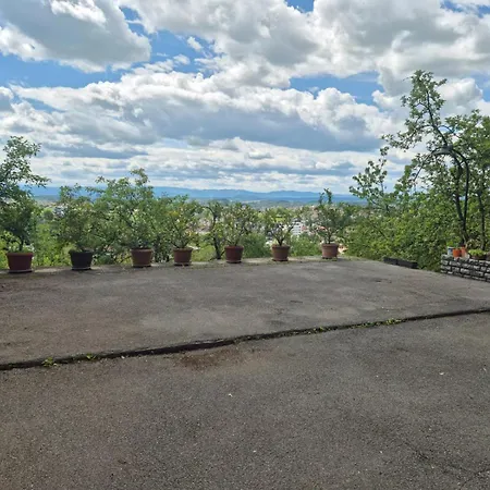 Alemina - Mirna Lokacija Blizu Centra, Priroda I Privatnost *