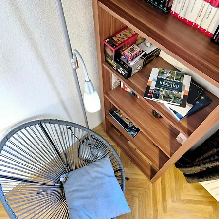Alemina - Mirna Lokacija Blizu Centra, Priroda I Privatnost